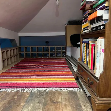 Kate House דירה *